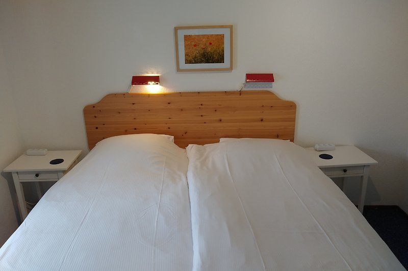 slaapkamer met boxspringbedden, kan ook als tweepersoonsbed gebruikt worden