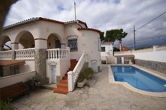 Villa Laura-2 Wohnungen bis 12 Pers