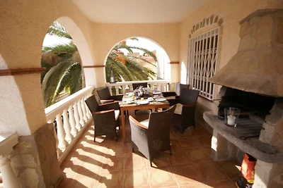 Villa Laura-sonnige Oase