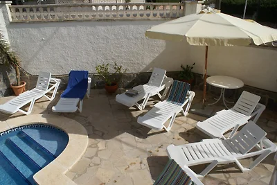 Villa Laura-sonnige Oase
