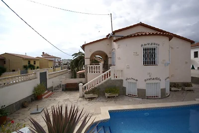 Villa Laura-sonnige Oase