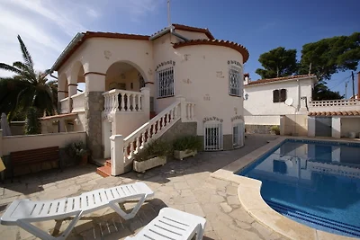 Villa Laura-sonnige Oase
