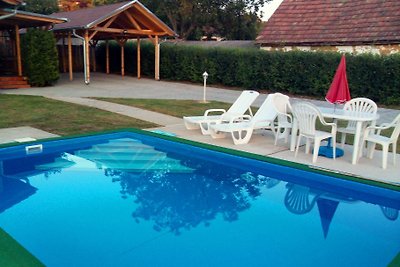 BaluLand con piscina, aire acondicionado,WLAN