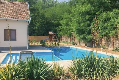 CSERKE Ferienhaus mit Pool