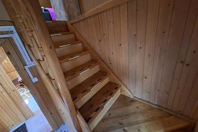 Tilla kinderfreundliches Holzhaus