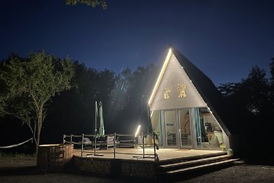 Haus Moonlight im Wald mit Bottich