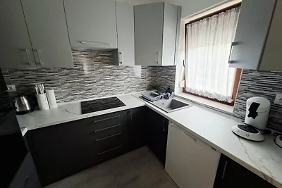 Casa con piscina nei vigneti