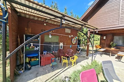 Tilla kinderfreundliches Holzhaus