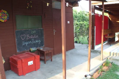 Tilla kinderfreundliches Holzhaus