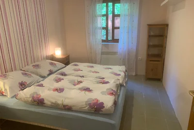 KURAZSI Vakantiehuis met zwembad