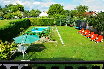 Casa di vacanza VIVIEN con piscina