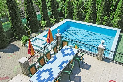 Villa Anett con piscina