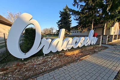 LOTUS Apartman mit aufgestelltem Pool