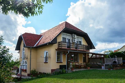 Casa di vacanza VIVIEN con piscina
