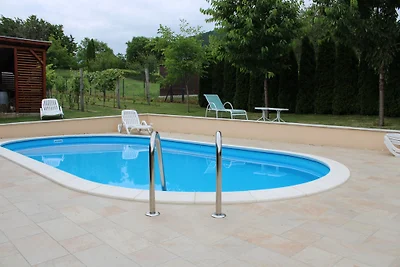 Tubi Resort mit Pool am Balaton