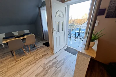 LOTUS Apartman mit aufgestelltem Pool