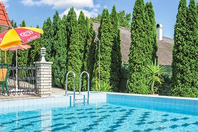 Villa Anett mit Pool