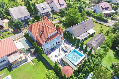 Villa Anett mit Pool