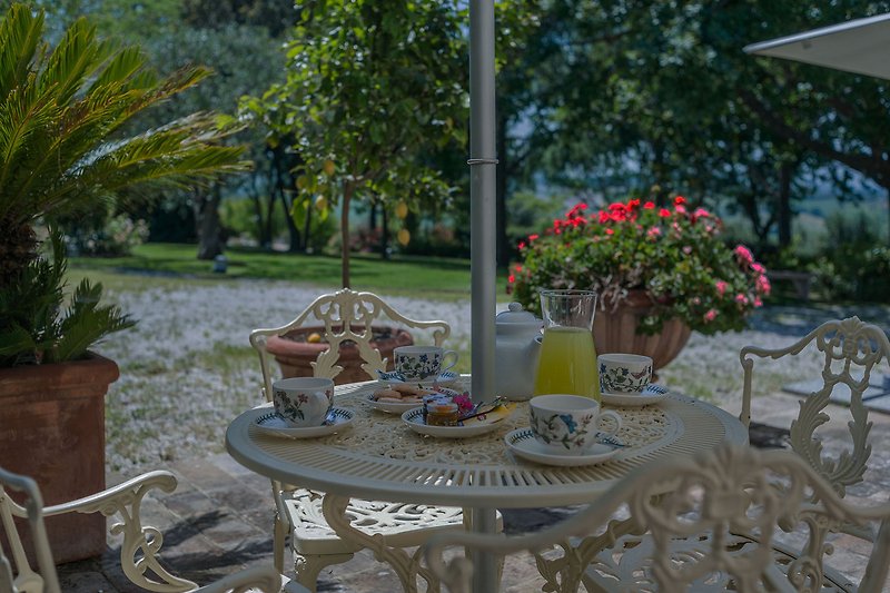 Villa il Fiore e la Farfalla - Outdoor spaces to have breakfast