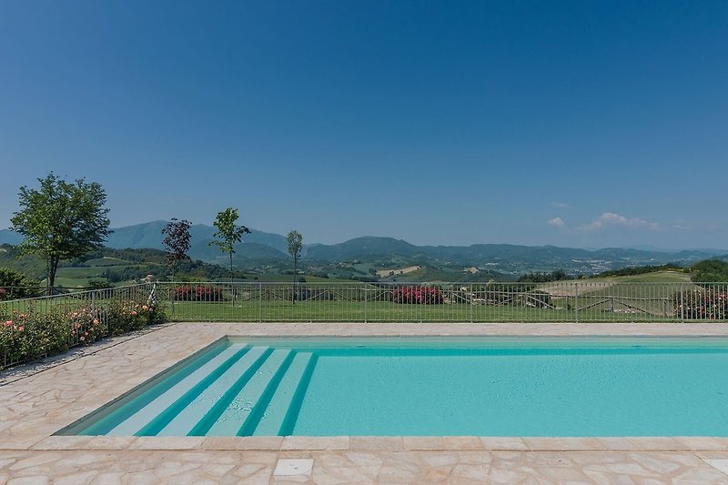 Casa Emanuela - Pool mit Panorama-Blick (10x5)