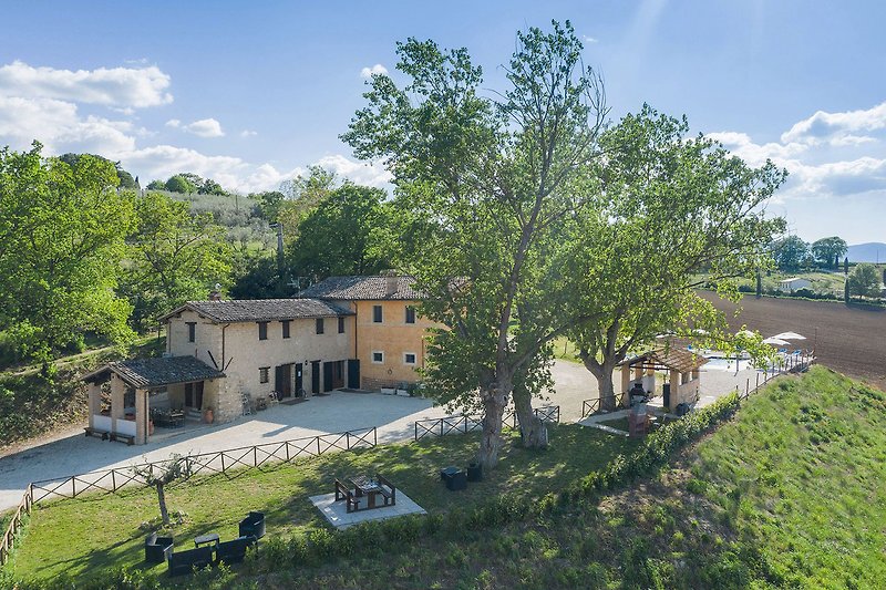 Casale Andrea - Farmhouse with pool and wide outdoor spaces
