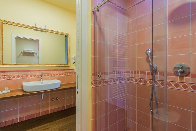 Villa il Fiore e la Farfalla - Bathroom with shower