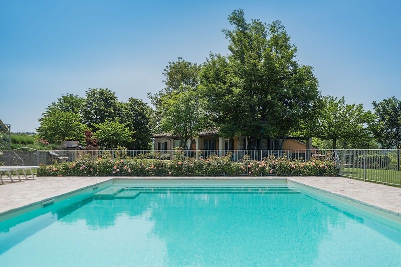 Casa Emanuela - private villa with pool (10x5)