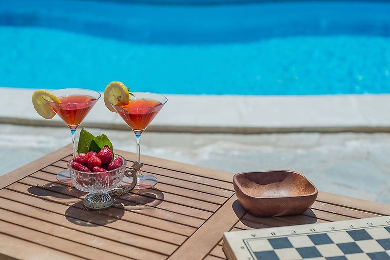 Villa Colombaia - Gönnen Sie sich Entsapnnungszeiten am Pool