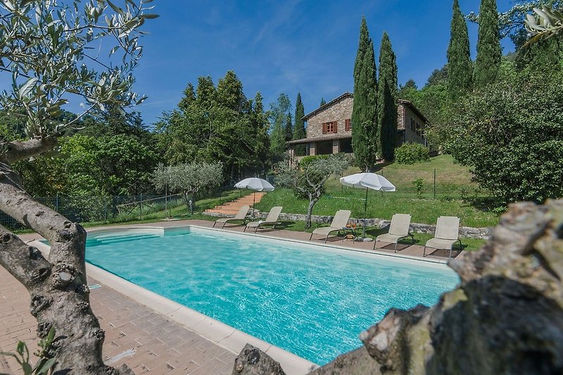 Casale San Francesco - wunderbare Privatvilla aus Stein mit Pool (10x5) in wunderbarer grüner Lage