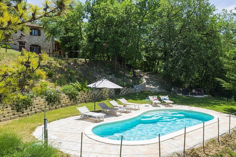 Villa Petra - Privatvilla mit Pool (8,50x4,50) mitten im Grünen