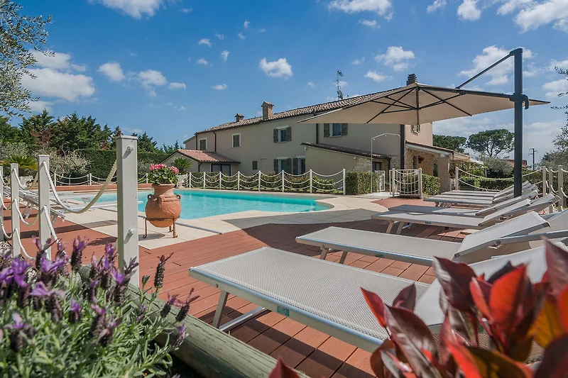 Villa Alis – Villa mit Pool in Le Marche