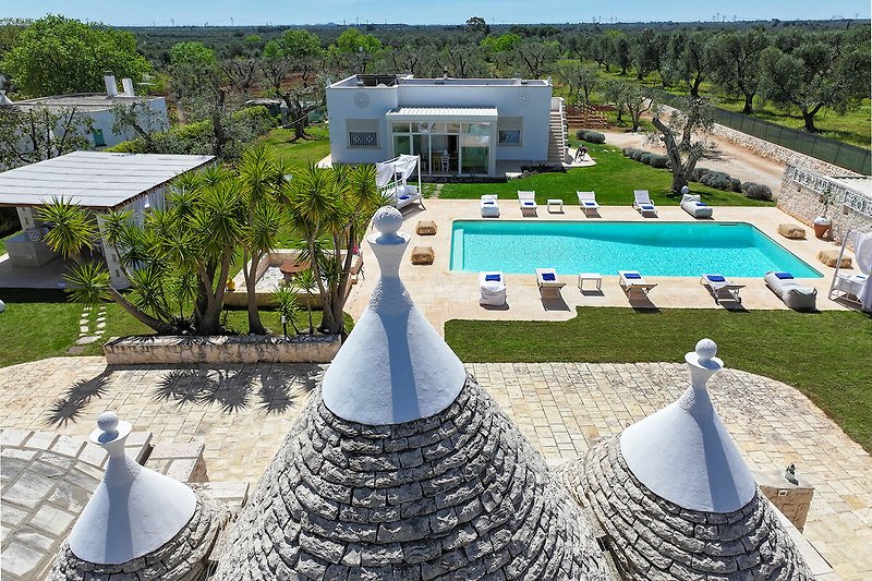 Trulli Le Pupe - Property immersed in the beauty of the Itria Valley