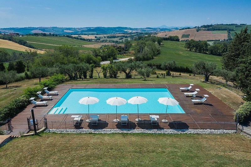 Villa Monica - Pool with panoramic view