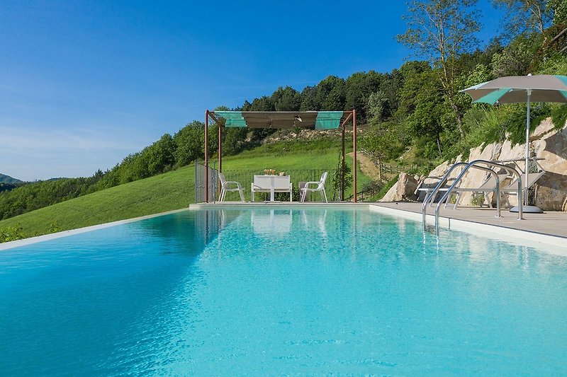 Villa del Duca - Infinity-Pool (16x5)