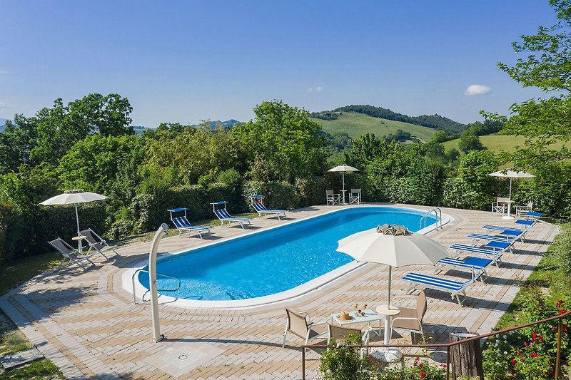 Villa Amata – Poolbereich