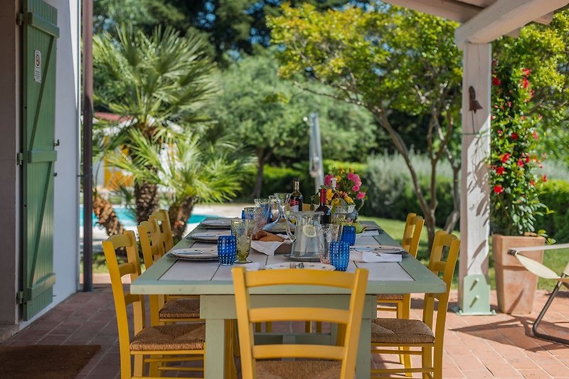 Villa La Capuccina - equipped outdoor areas for open-air dining