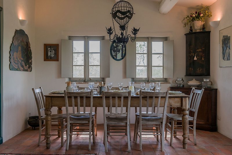 Casa Antonio - Dining table