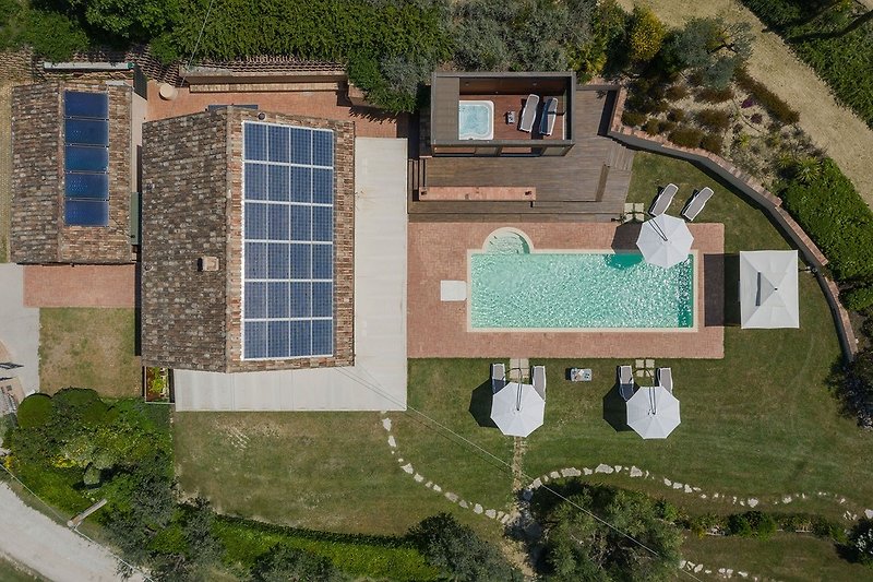 Villa Greta - private villa with pool immersed in the green