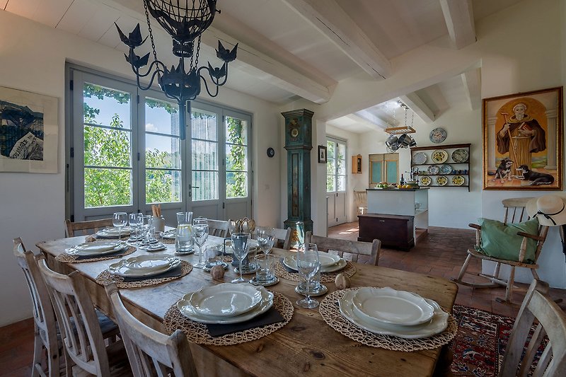 Casa Antonio - Dining table
