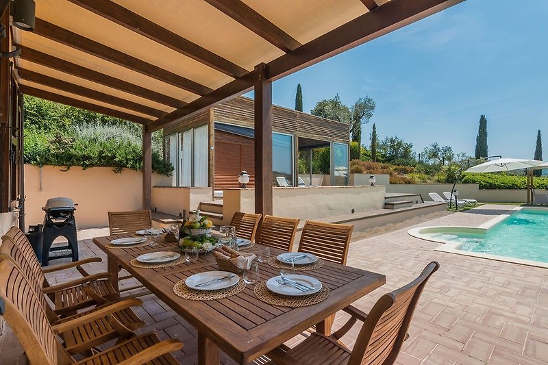 Villa Greta - outdoor equipped areas for open-air meals