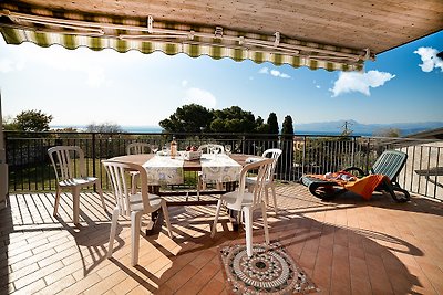 Holiday flat family holiday Lazise