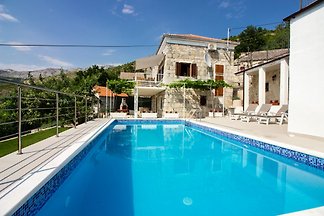 maison Marinka