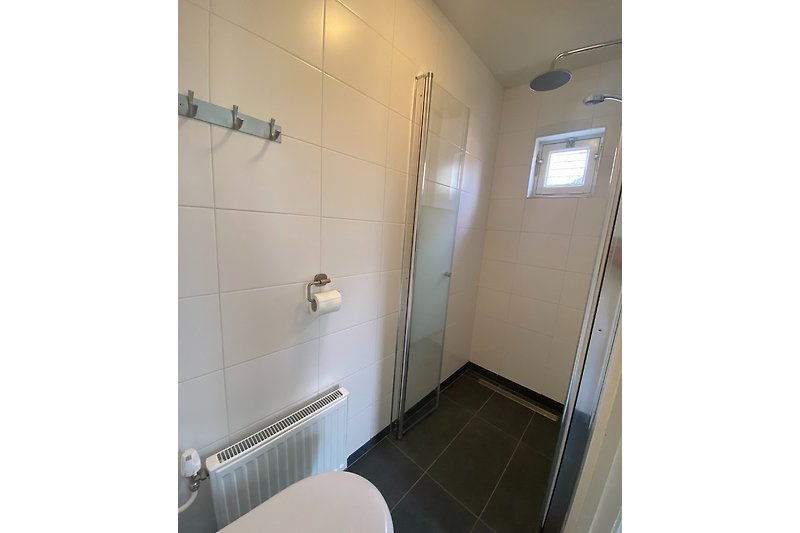 Badezimmer Erdgeschoß
