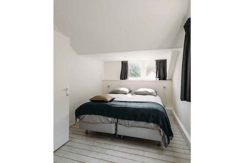 Schlaffzimmer 1 mit Doppelbett