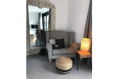 Sunny Suite