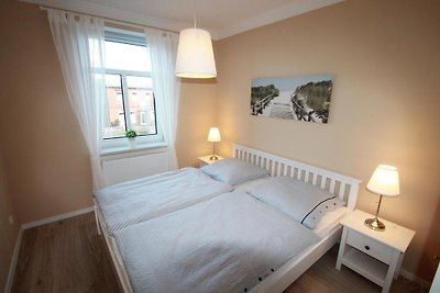 1022- Alte Da(h)me - Neu