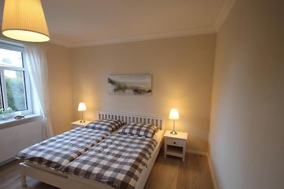 1021- Alte Da(h)me - Neu