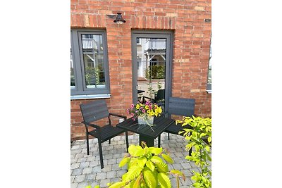 1025- Alte Da(h)me - Neu