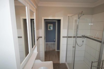 1022- Alte Da(h)me - Neu
