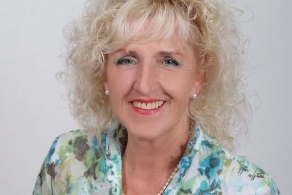 Frau D. Dekleva-Radakovic Frau D. Dekleva-Radakovic
